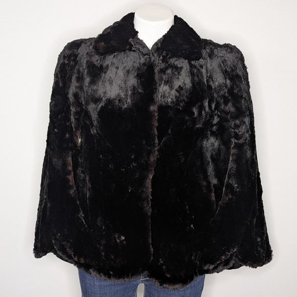 Vintage black/dark brown fur cape OS - Picture 1 of 12